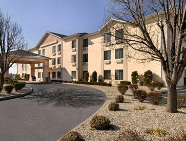 奥法伦圣路易斯地区贝蒙特套房酒店 外观 照片